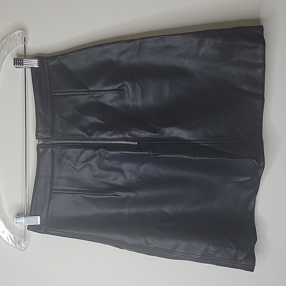 ZARA BASIC vegan leather A line mini size S - Picture 7 of 16